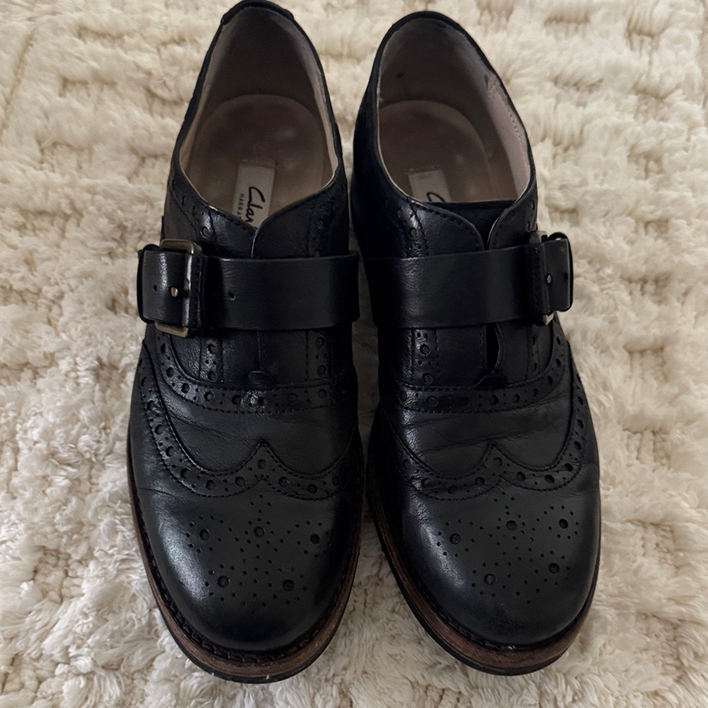 Classic  Clark’s Black Leather women’s shoes